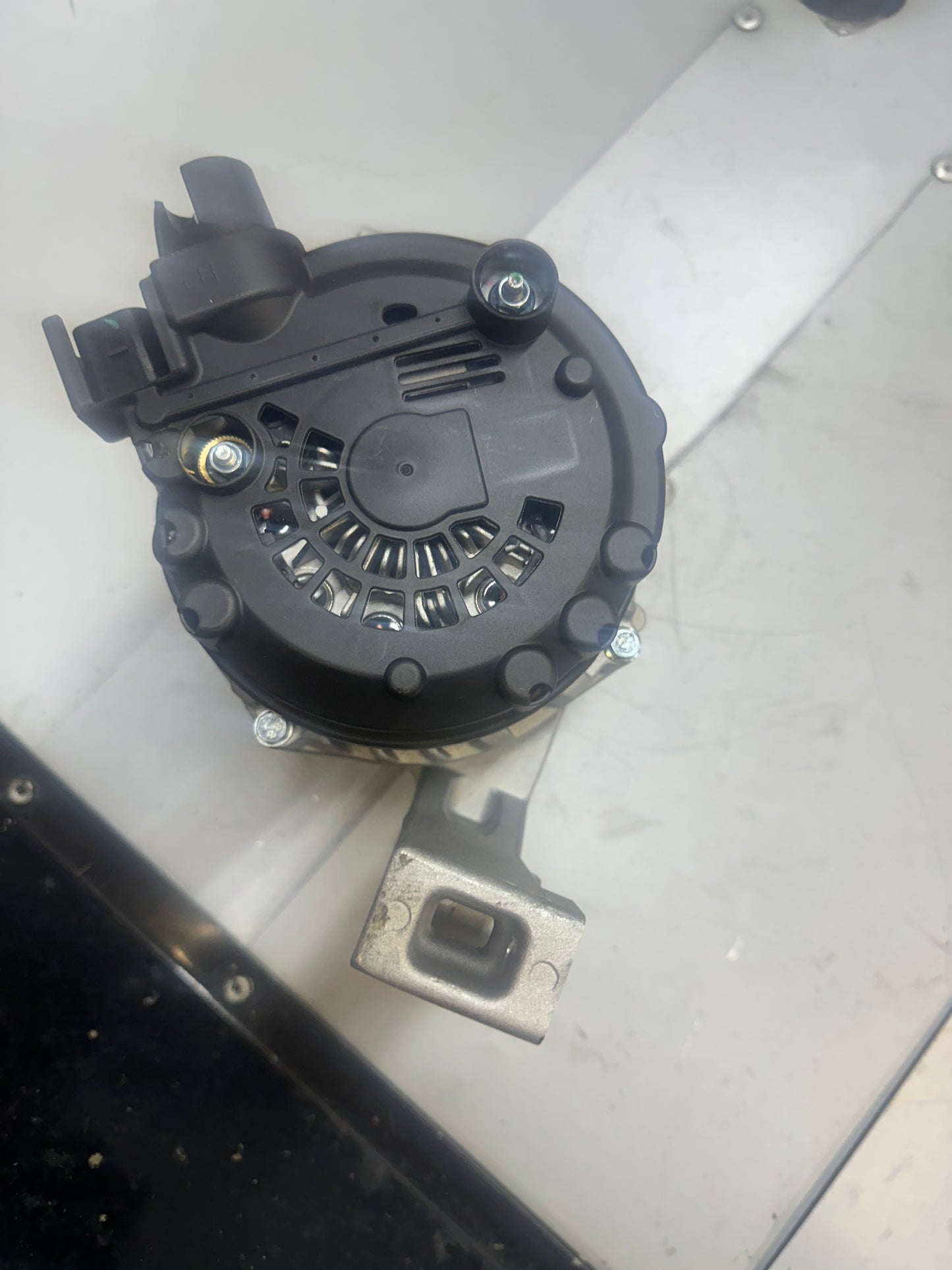 Alternator driver side, one wire