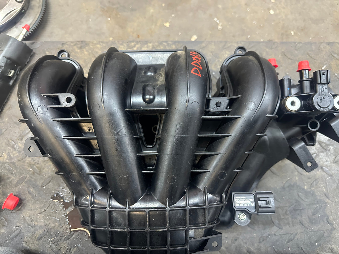 2.5 Duratec intake manifold. He